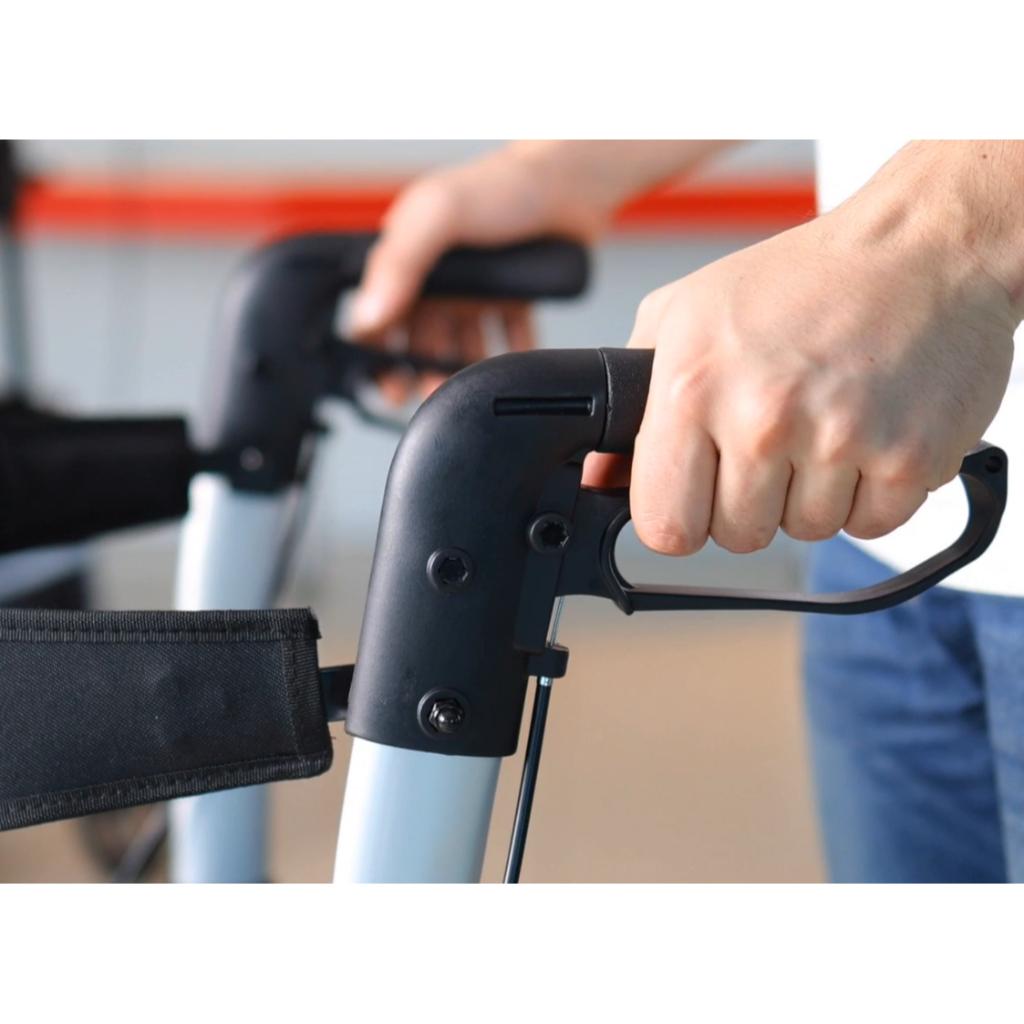 GAYA Rollstuhl & Rollator in 1 | MORETTI